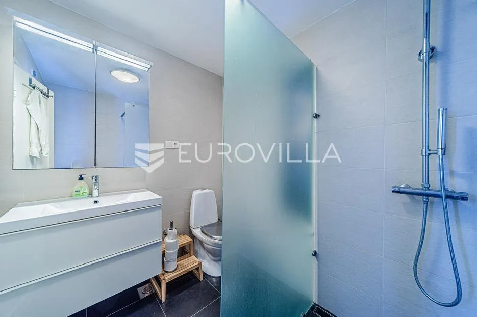 otok korčula, vela luka, villa prvi red uz more - slika 56