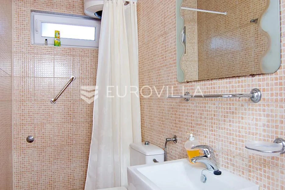 drvenik veliki, prekrasna kuća s pogledom na more - slika 21