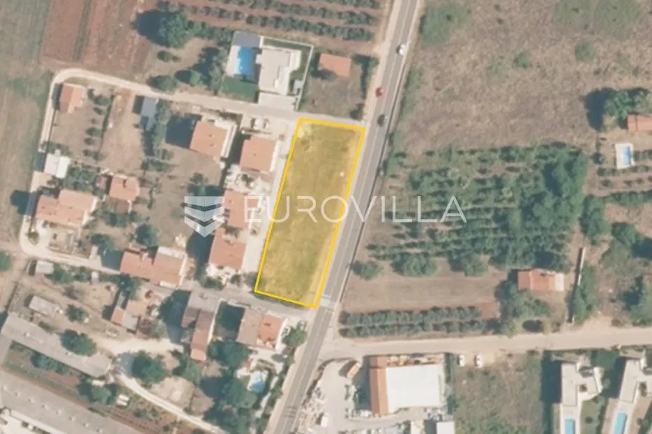 istra, novigrad, građevinsko zemljište 1.858 m2 stambene namjene - slika 8