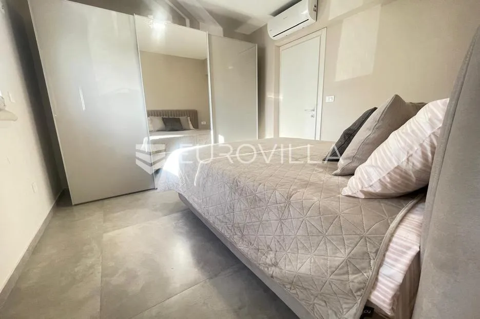 zadar, privlaka, dvosoban stan u prizemlju moderne zgrade s vrtom u blizini plaže - slika 7