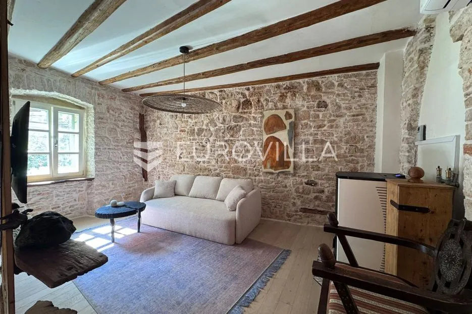 istra, bale, autentična šarmantna kuća na 4. etaže 120 m² u centru mjesta - slika 6