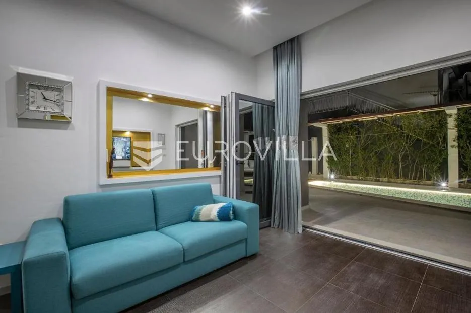 rogoznica, kuća s bazenom i pogledom na more, 352 m² - slika 22