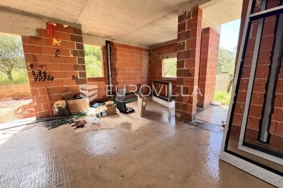 medulin, medulin - kvalitetna i moderna duplex kuća a, s grijanim bazenom 30m2 i garažom, nkp 146 m2 - slika 12