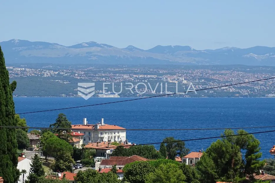 lovran, penthouse s vrtom, terasama površine 204,78 m² - slika 2
