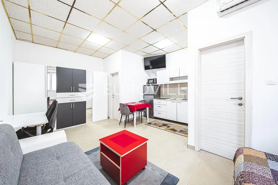 Zagreb, Trešnjevka, poslovno/stambeni prostor površine 54 m²