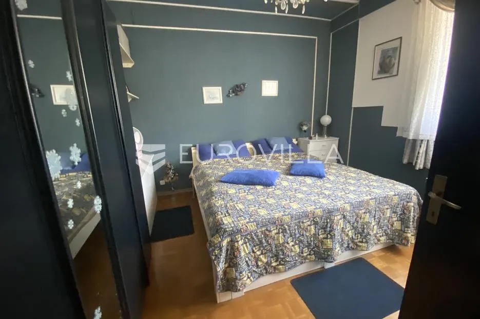 slavonski brod, centar obiteljska kuća s dva neovisna stana 180 m² - slika 15