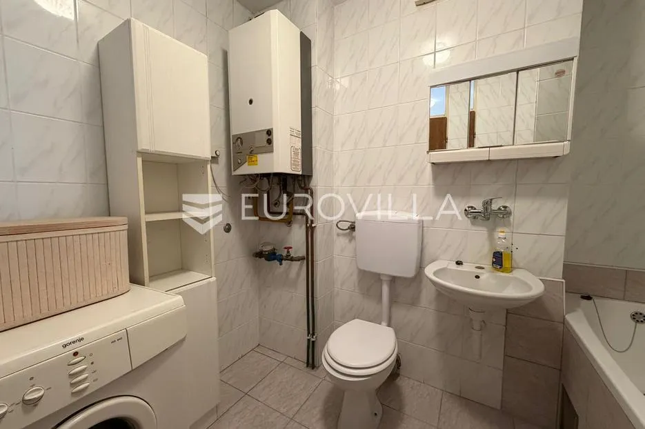 đakovo, centar, trosoban stan 61 m² sa spremištem - slika 8
