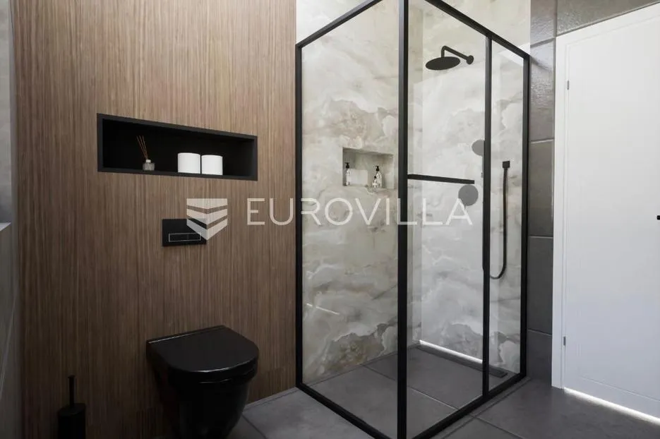 vodice, novogradnja, luksuzna kuća 103,76 m² u nizu s bazenom s3 - slika 32