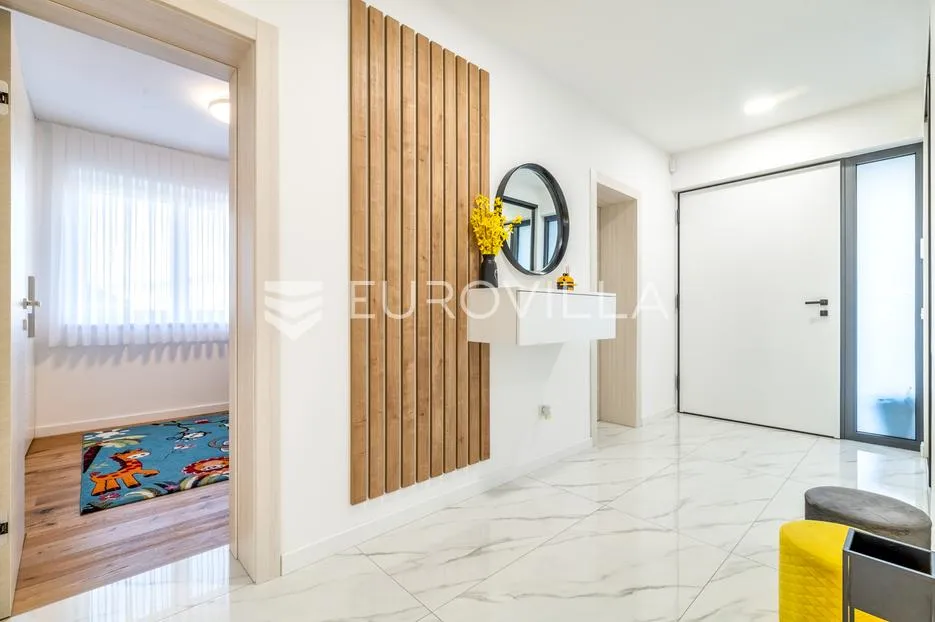 zaprešić, kalamiri, moderna novoizgrađena kuća na odličnoj lokaciji, 330 m2 - slika 7