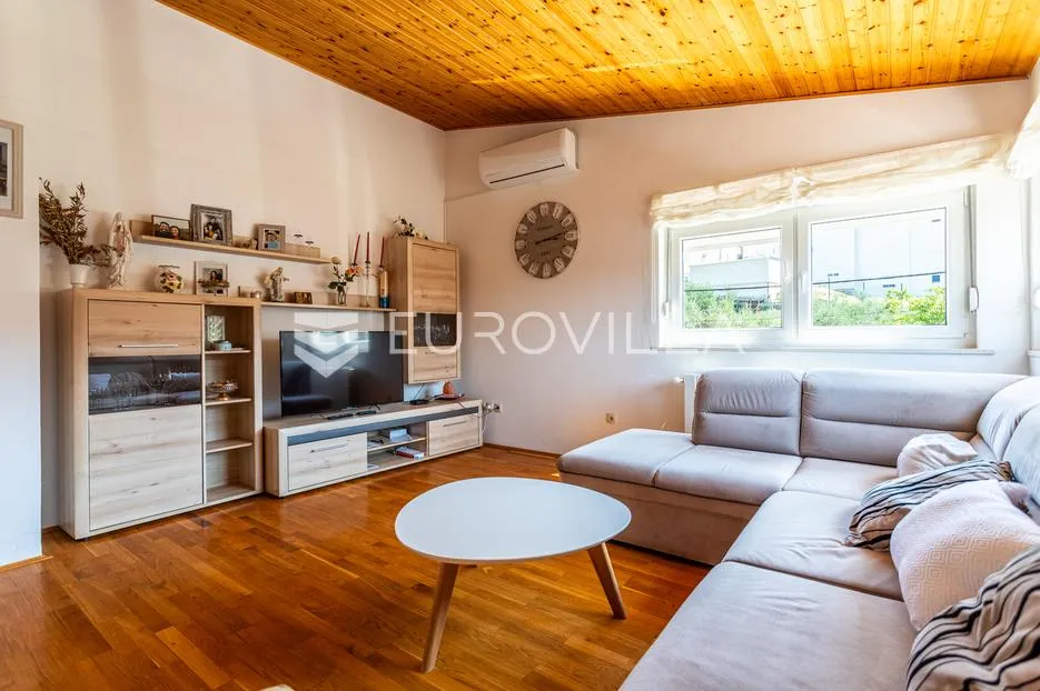 split, kamen, samostojeća kuća ukupne bruto površine 492 m² - slika 7