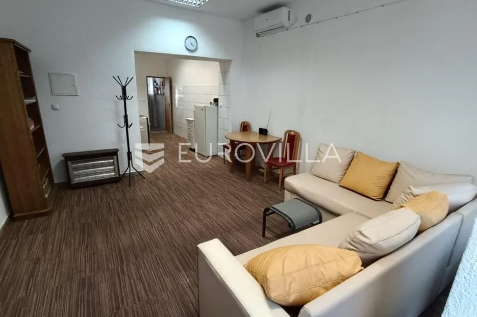 rijeka, potok, stan 31 m2, prizemlje, renoviran - slika 2