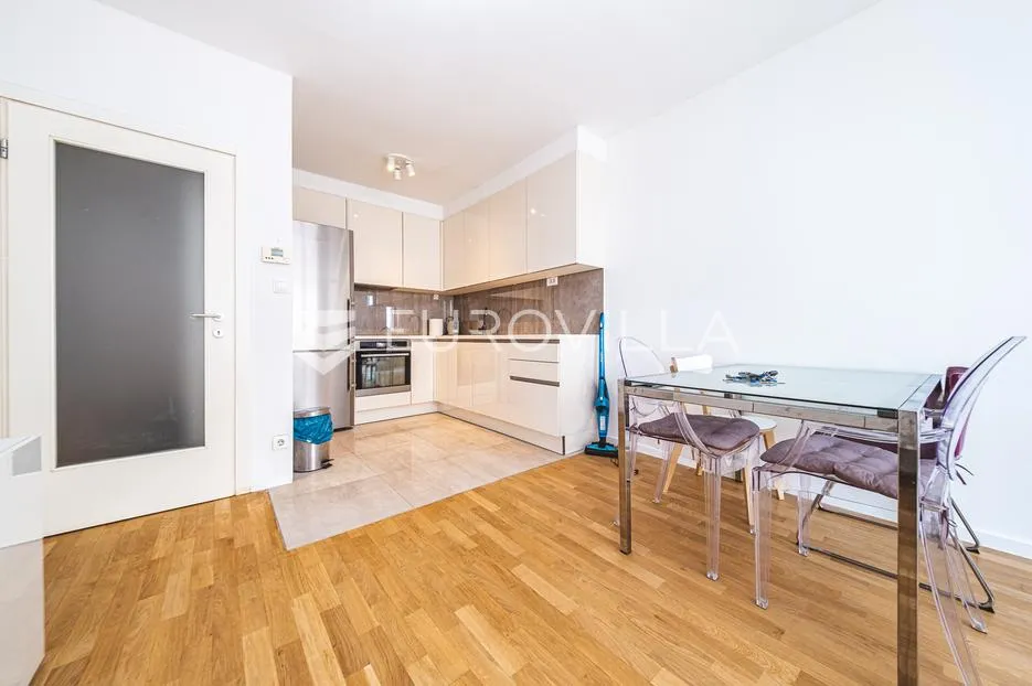 zagreb, rapska, dvosoban stan 50 m² - slika 3