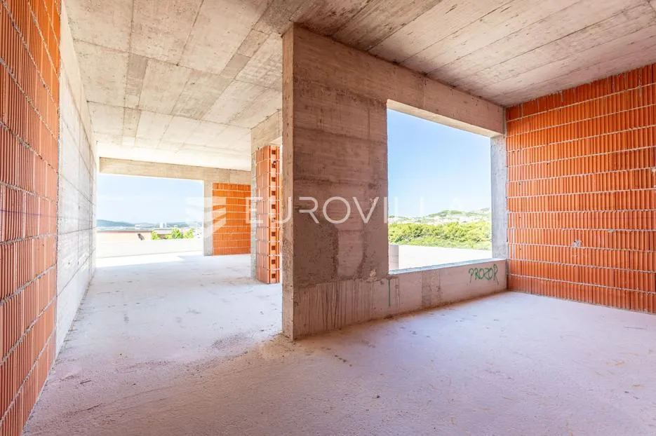 vodice, prekrasna i prostrana vila s bazenom, 730,25 m² - slika 21