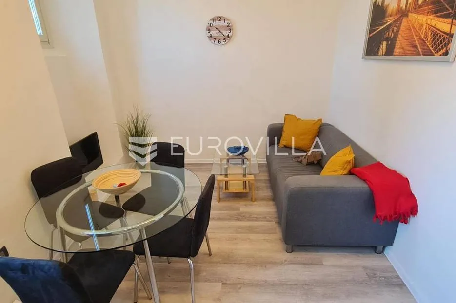 pula, centar, trosoban stan, neto korisna površina 40 m² - slika 2