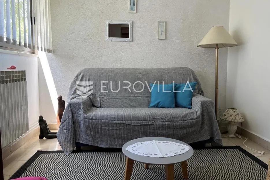 hvar, jelsa, stambeno poslovni kompleks idealan za investiciju - slika 29