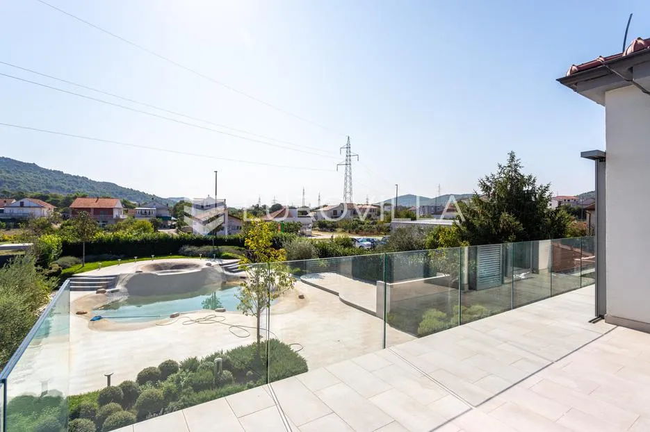 šibenik, bilice, novogradnja, prekrasna moderna vila s bazenom - slika 28