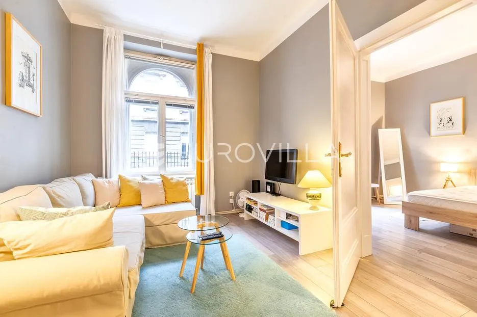Zagreb, Donji grad, centar, prekrasan dvosoban stan 59 m²