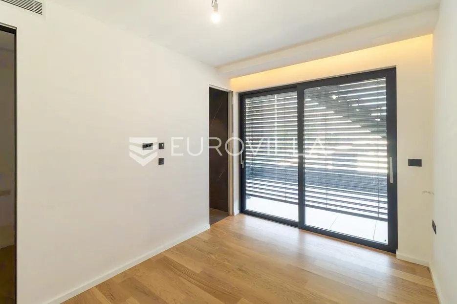 opatija, luksuzan penthose s otvorenim pogledom na kvarner, 274,93 m² - slika 9