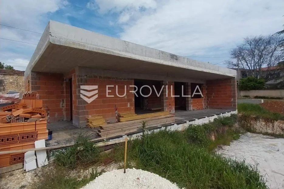 ližnjan, muntić: moderna prizemnica 147 m² s bazenom i garažom, roh, bau prilika - slika 7