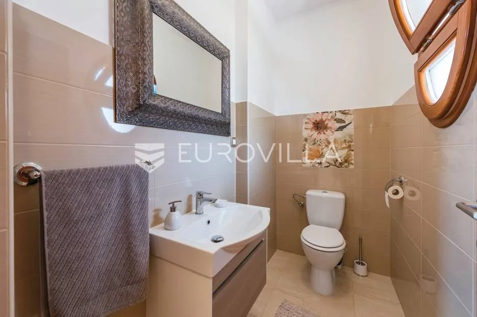tar, vabriga, novogradnja, luksuzna i moderna kamena četverosobna villa - slika 5