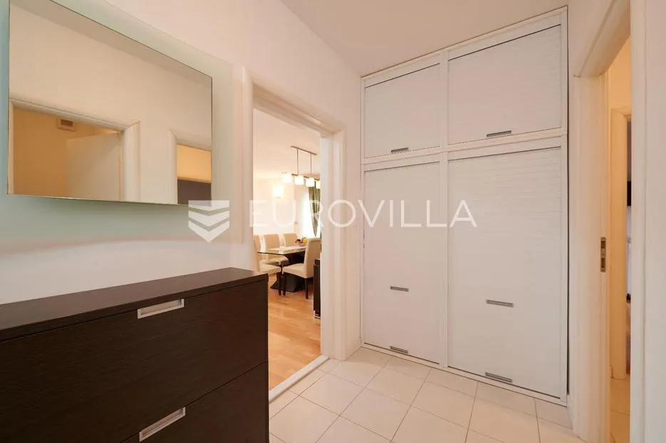 trogir, saldun, dvosoban stan površine 90 m2 s pogledom na more - slika 9