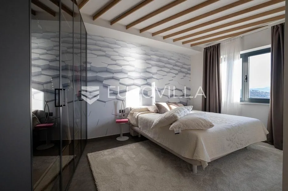 opatija, prekrasan penthause 228 m² s besprijekornim pogledom - slika 33