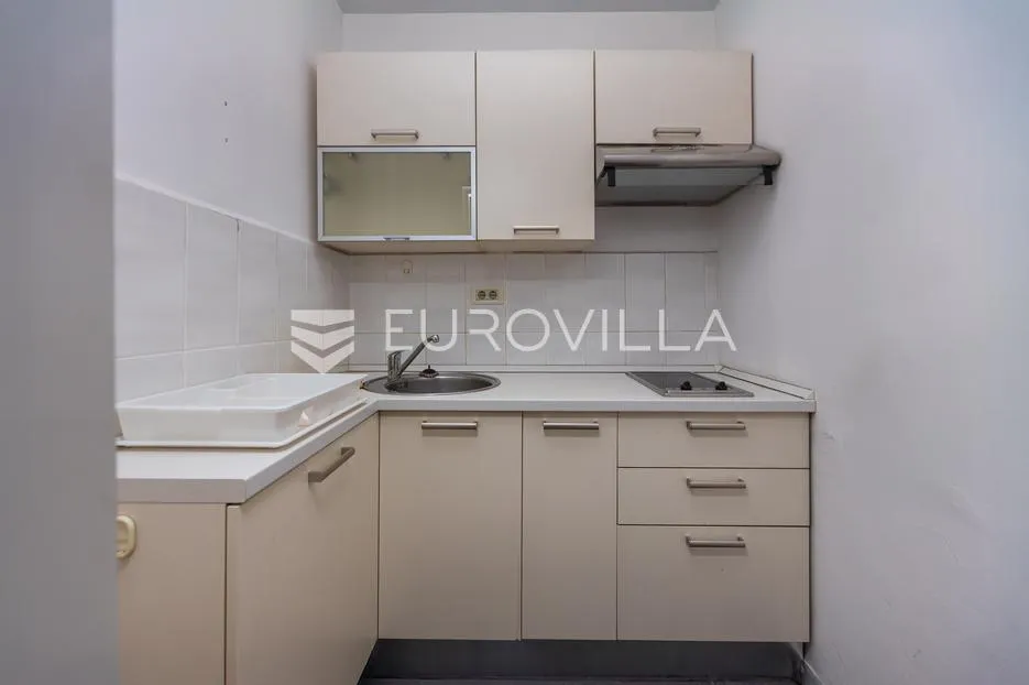 rijeka, centar, poslovni prostora 516 m², 1. kat, lift - slika 23