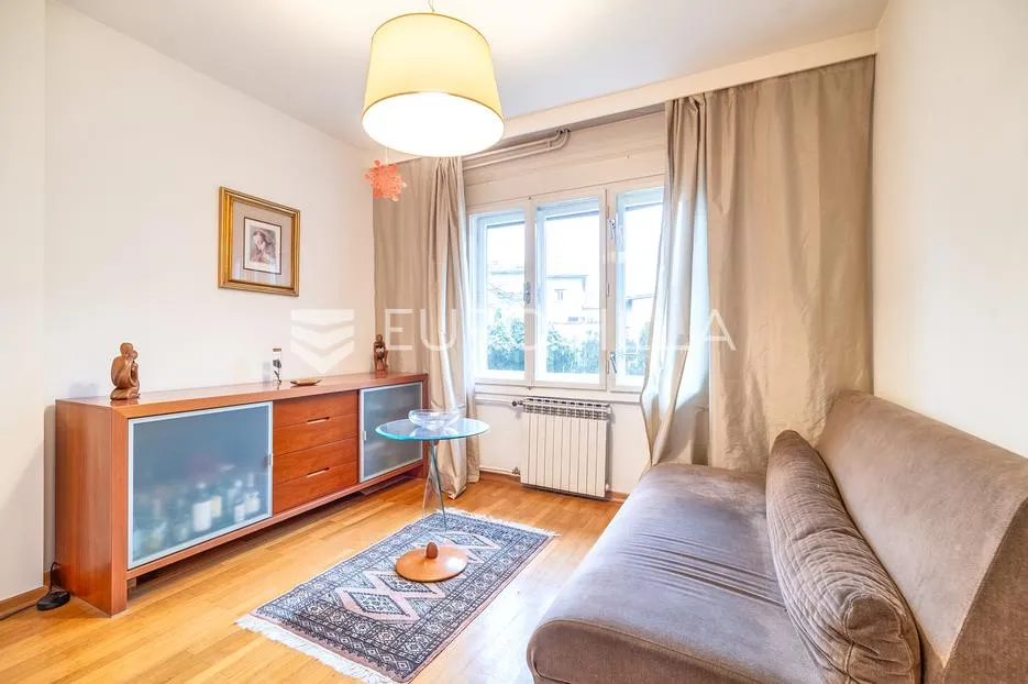 zagreb, lašćina, kuća na tri etaže s dvorištem, vrtom i garažom, 307 m² - slika 5
