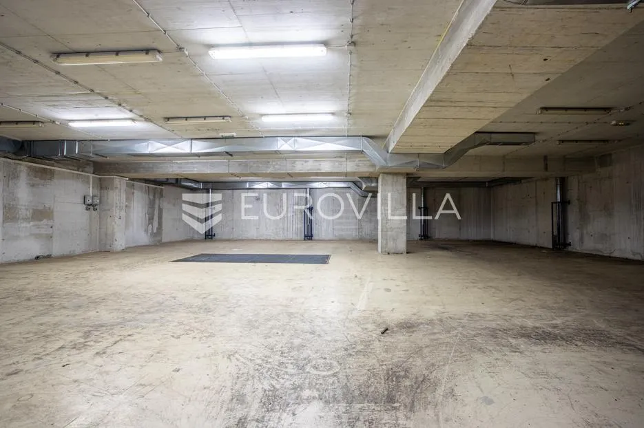 dugopolje, gospodarska zona, distribucijsko skladišni objekt ukupne površine 4.100 m² - slika 8