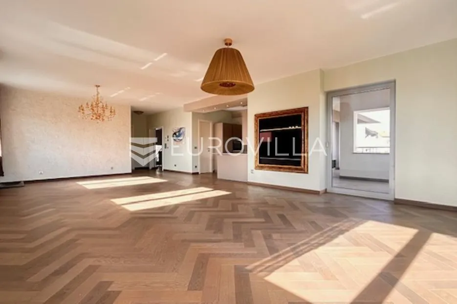 babonićeva luksuzan četverosoban penthouse - slika 3