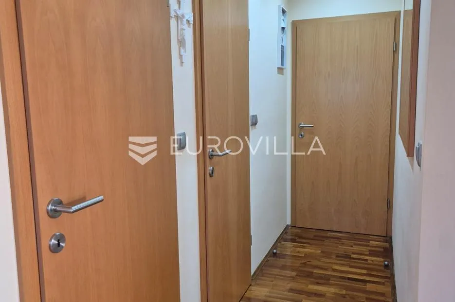 varaždin, brezje, obiteljska kuća na odličnoj lokaciji - slika 20