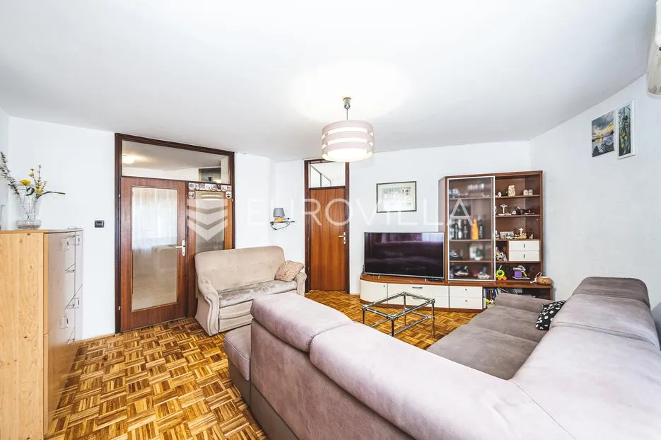 zagreb, rudeš, komforan dvosoban stan 55,64 m² - slika 3