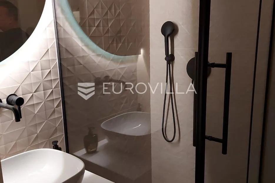 otok rab, luksuzan apartman 35,43 m², vrhunska lokacija - slika 12