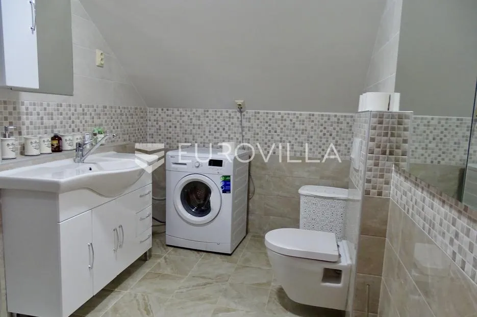 brod moravice, veliko imanje površine 19.448 m² - slika 5