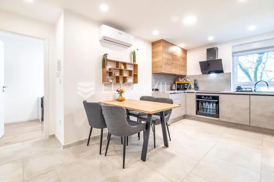 Zagreb, Trnsko, prekrasan trosoban stan 50 m²