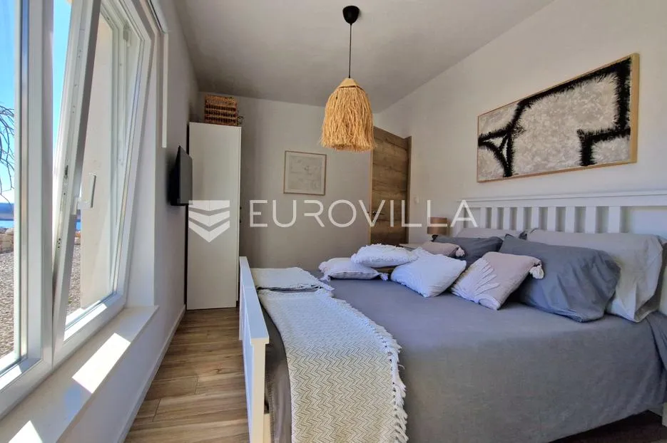 jadranovo, luksuzna kamena vila s bazenom i panoramskim pogledom - slika 8