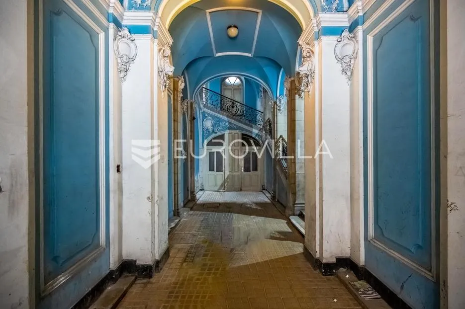 rijeka, centar, novouređen luksuzan stan nkp 78 m2 s tri apartmana - slika 29