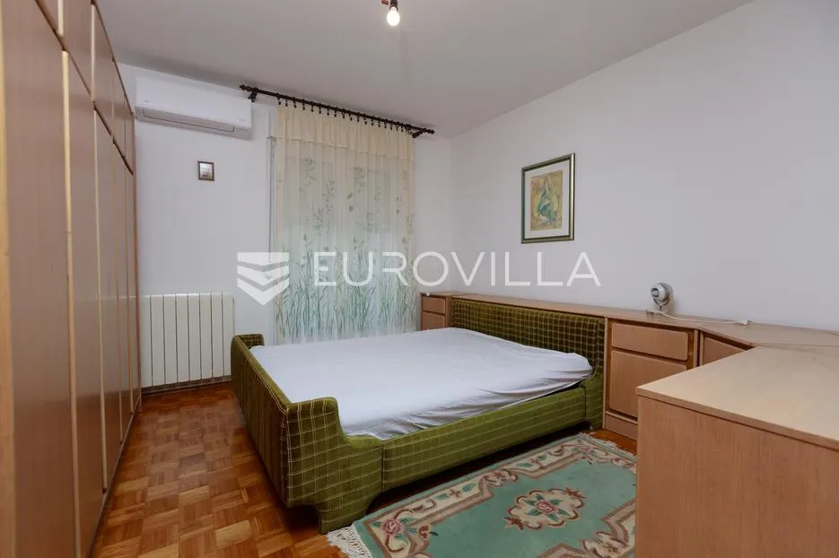 rijeka, krnjevo, komforan uređen stan površine 82 m², lođa - slika 14