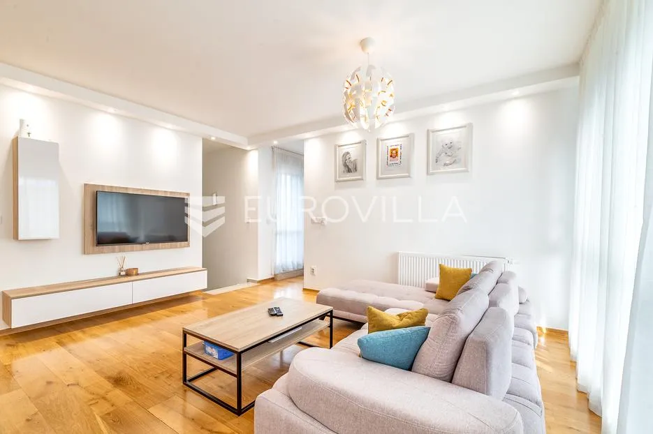 zagreb, odra luksuzan četverosoban penthouse sa dvije prostrane terase 130 m² - slika 4