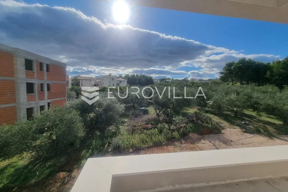 vodice, moderna kuća s bazenom, 190,58 m² - slika 26