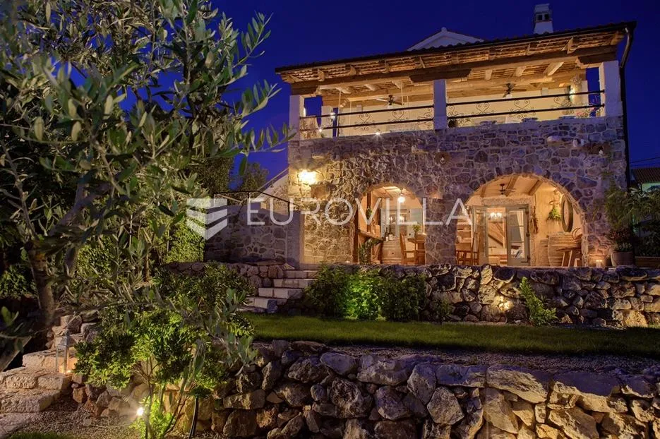 otok krk, malinska, sveti vid, prekrasna mediteranska vila s bazenom - slika 10