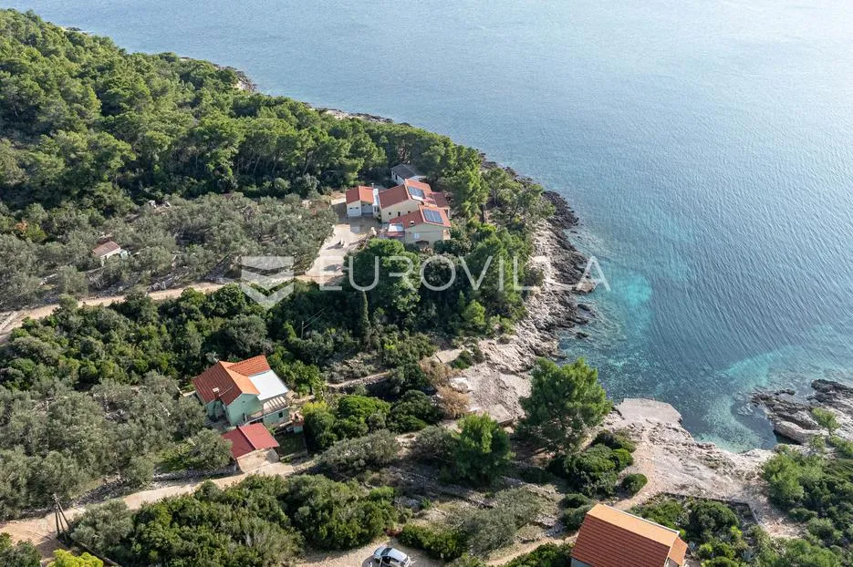 otok korčula, vela luka, građevinsko zemljište uz more - slika 7