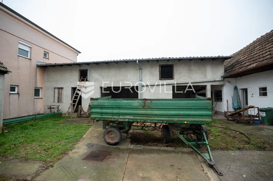 satnica đakovačka, 2 kuće 300 m² i 146 m², odlična investicija - slika 26