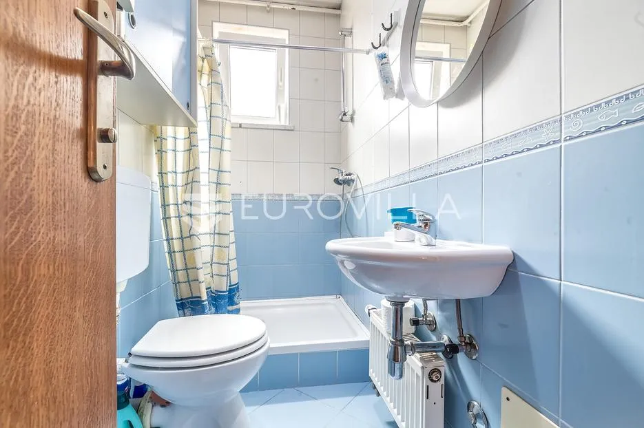 zagreb, sesvete, stambeno poslovna roh bau kuća 410 m2 - slika 4
