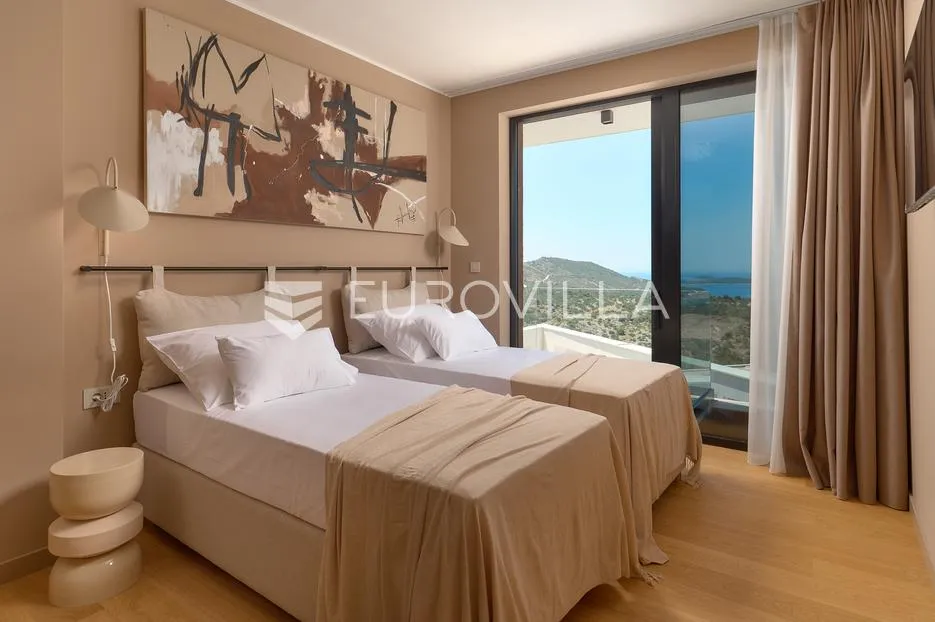 primošten, novogradnja, jedinstvena vila s bazenom - slika 36