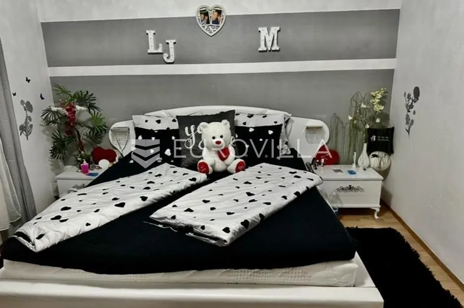oriovac, obiteljska kuća s okućnicom i garažom, odmah useljiva - slika 18