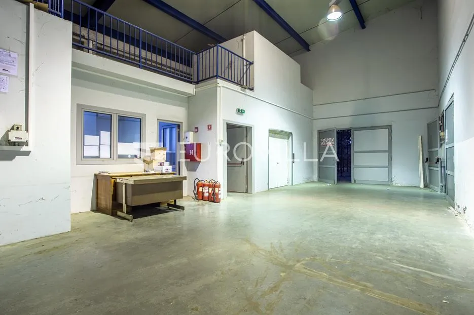 dugopolje, gospodarska zona, distribucijsko skladišni objekt ukupne površine 4.100 m² - slika 14