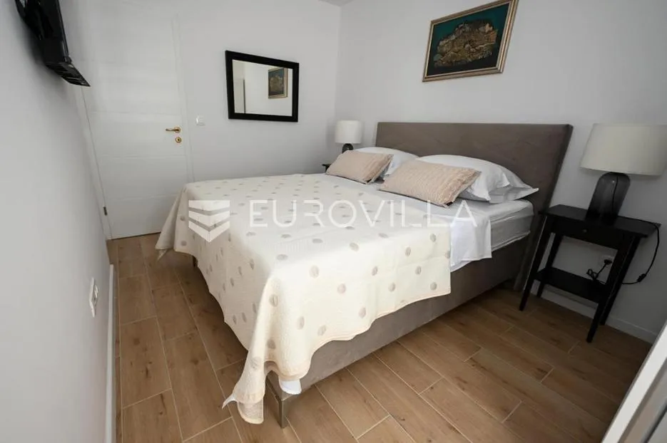 zadar, voštarnica, trosoban stan na super lokaciji - slika 8