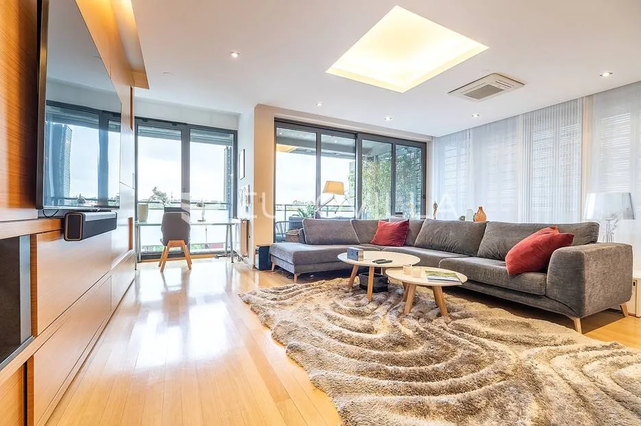 Zagreb, Sveti Duh, luksuzan trosoban stan 2 parkirna mjesta 126 m²