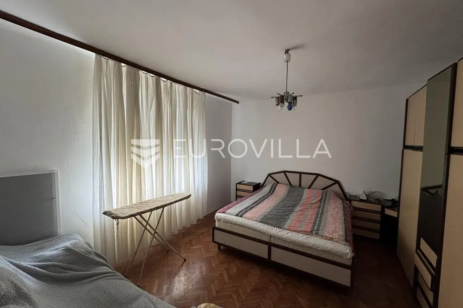 đakovo, sjever, dvije kuće sa poslovnim prostorom 250 m2 - slika 9
